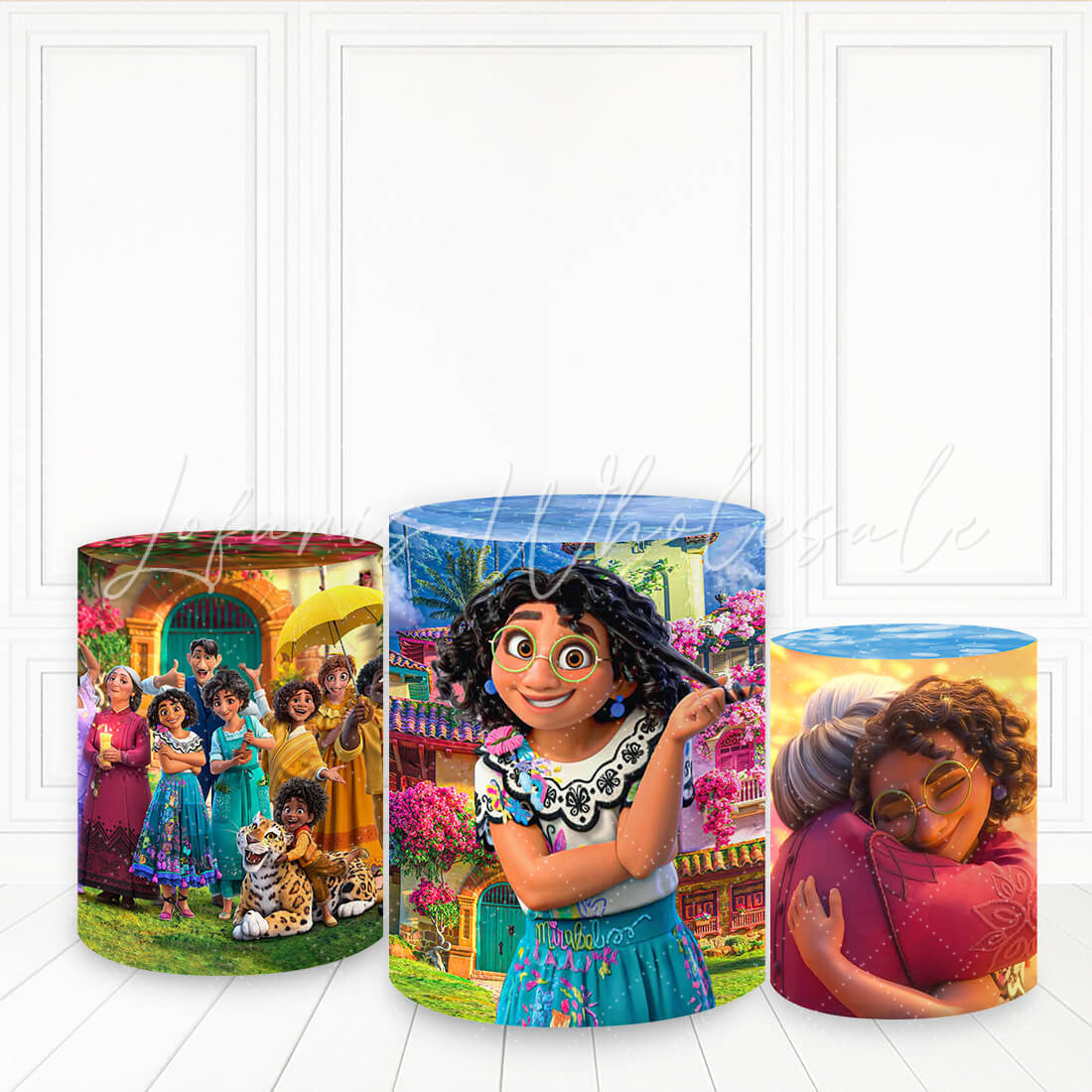 Lofaris Cartoon Warm Family Plinth Cover Funny Film Theme Cake Table