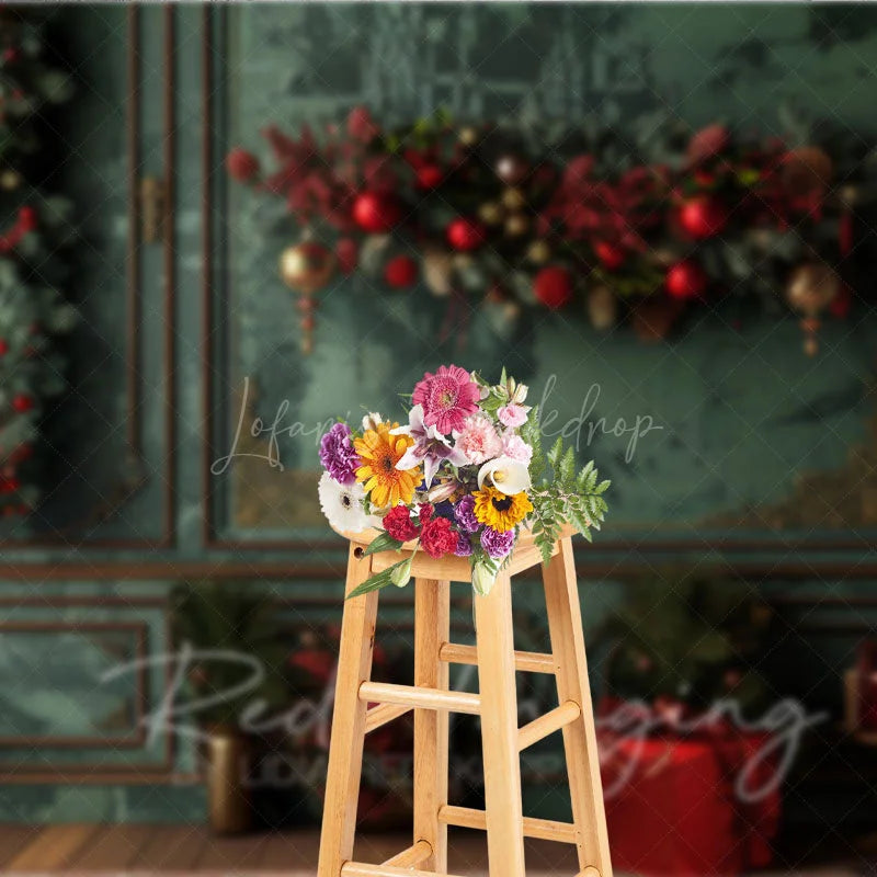 Lofaris Elegant Green and Gold Christmas Photography Backdrop Vintage Room with Garland Holiday Photo Background