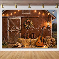 Lofaris Rustikale Scheune Lichterkette Blumenkranz Partyhintergrund mit Cowboy Stiefeln Heuballen und Gitarre