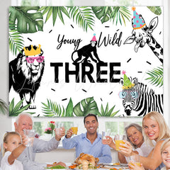 Lofaris Black-White Safaris Green Leaves Wild Three Backdrop