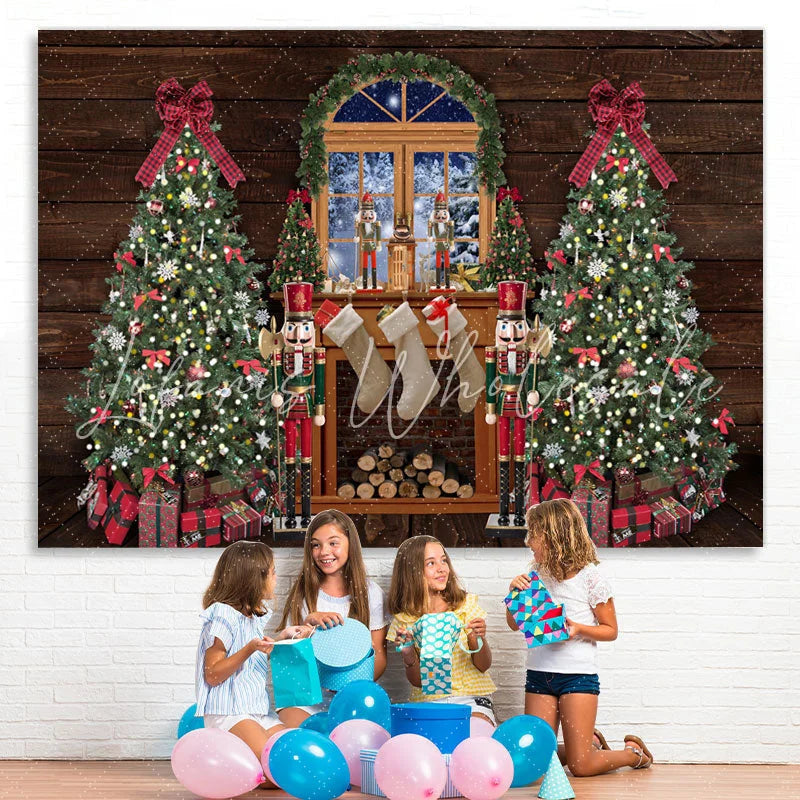 Lofaris Christmas Tree With Snowy Wood Backdrop Decoration