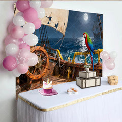 Lofaris Piratenschiff-Partyhintergrund mit Vollmond und Papagei Goldmünzen und tattered Segel für Abenteuer-Geburtstage