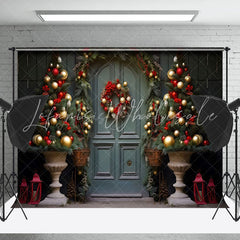 Lofaris Retro Blue Door Trees Celebrates Christmas Backdrop