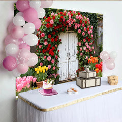Lofaris Rustikaler Garten Partyhintergrund mit Rosenbogen und Tulpen weiße Holztür ideal für Frühlings- und Sommerfeste