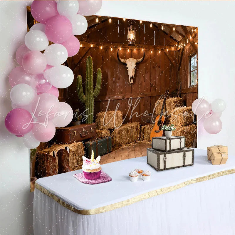 Lofaris Rustikaler Western-Hintergrund mit Scheunen-Flair und Lichterkette für Country-Partys und Fotoshootings