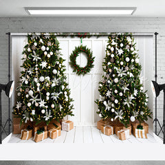 Lofaris White Wood Door Wreath Christmas Tree Gift Backdrop